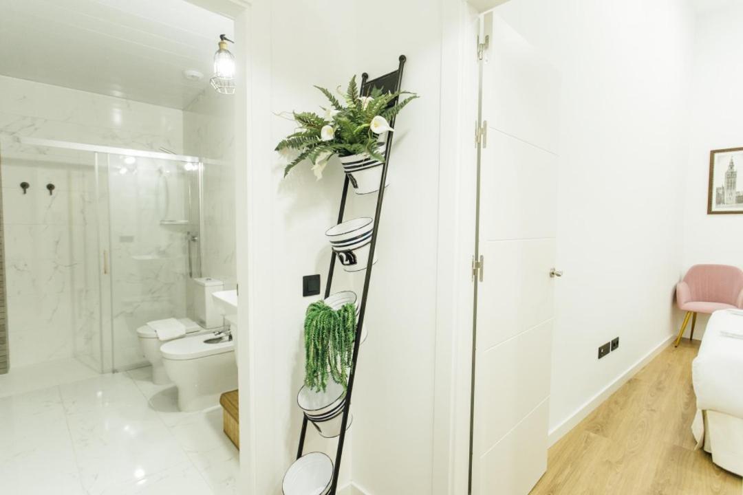 Modern With Seasonal Swimming Pool- 1Bd 1Bth- Goyeneta Sevilha Exterior foto