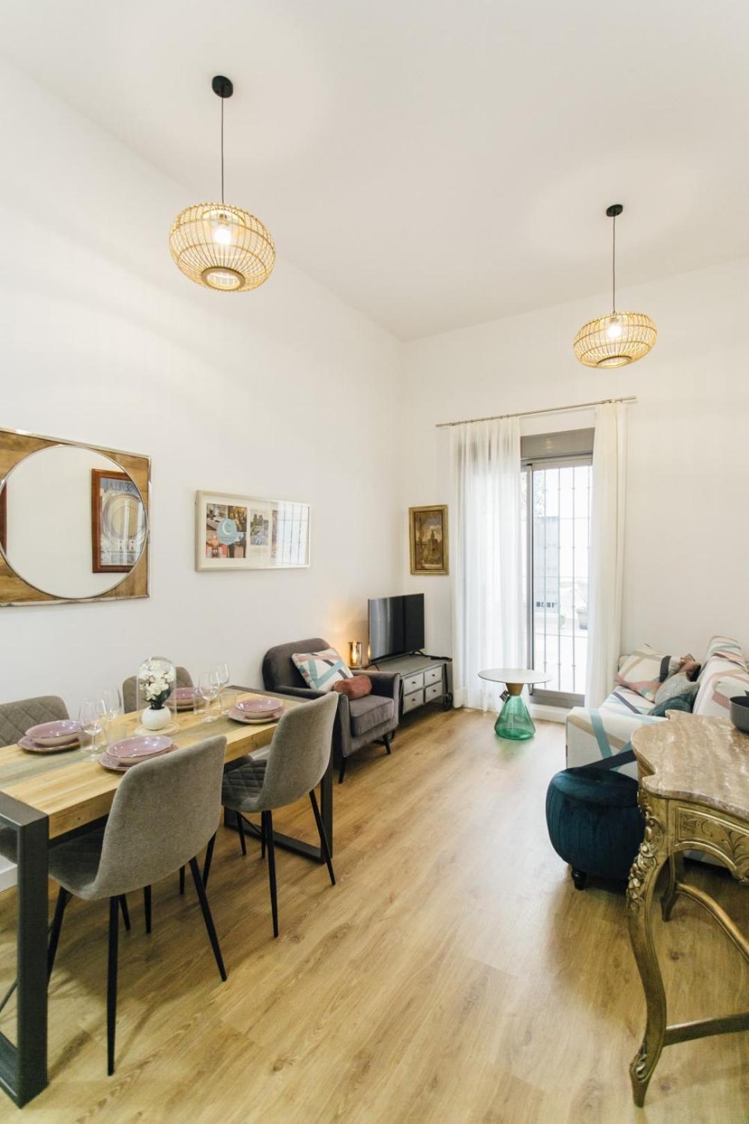 Modern With Seasonal Swimming Pool- 1Bd 1Bth- Goyeneta Sevilha Exterior foto