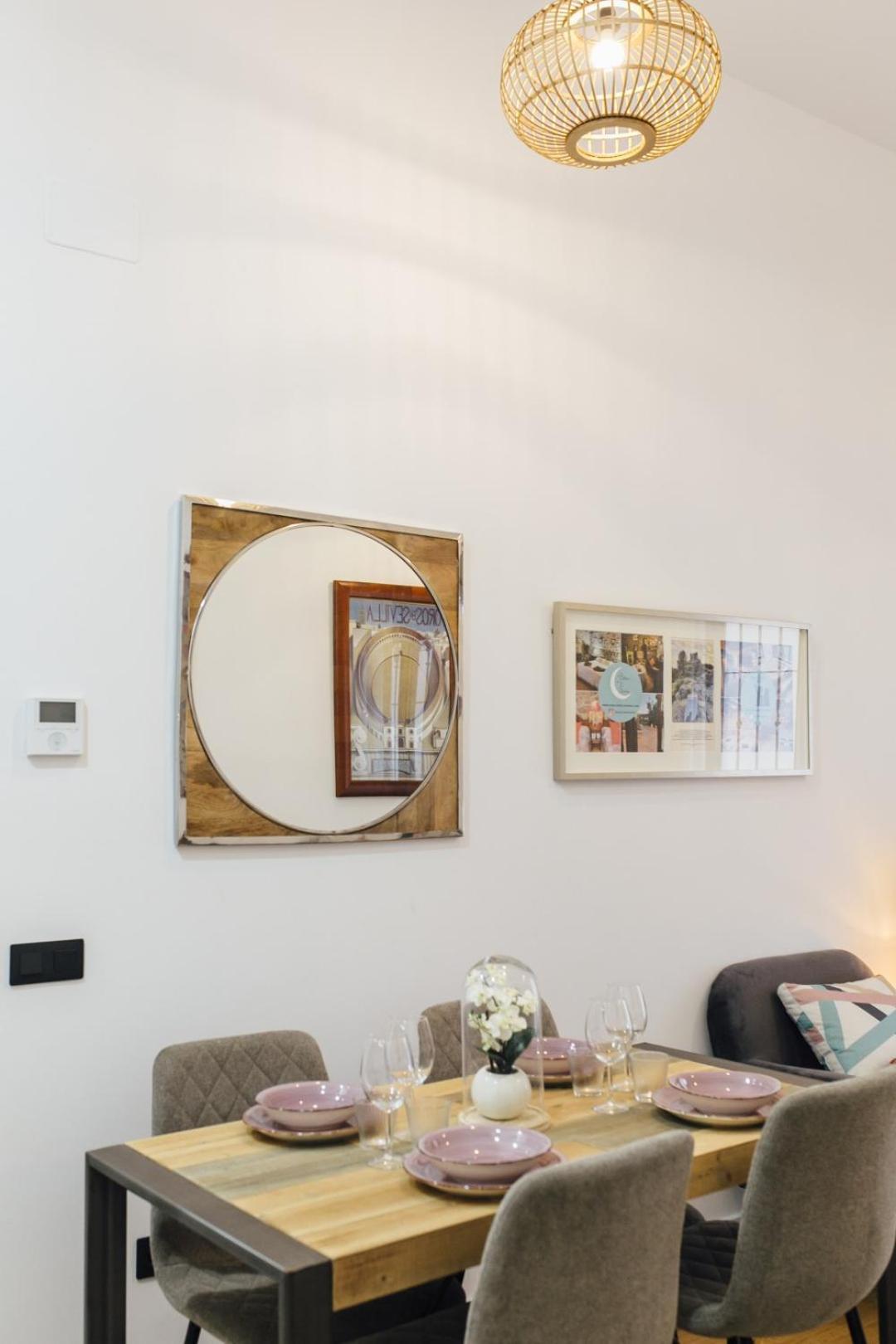 Modern With Seasonal Swimming Pool- 1Bd 1Bth- Goyeneta Sevilha Exterior foto